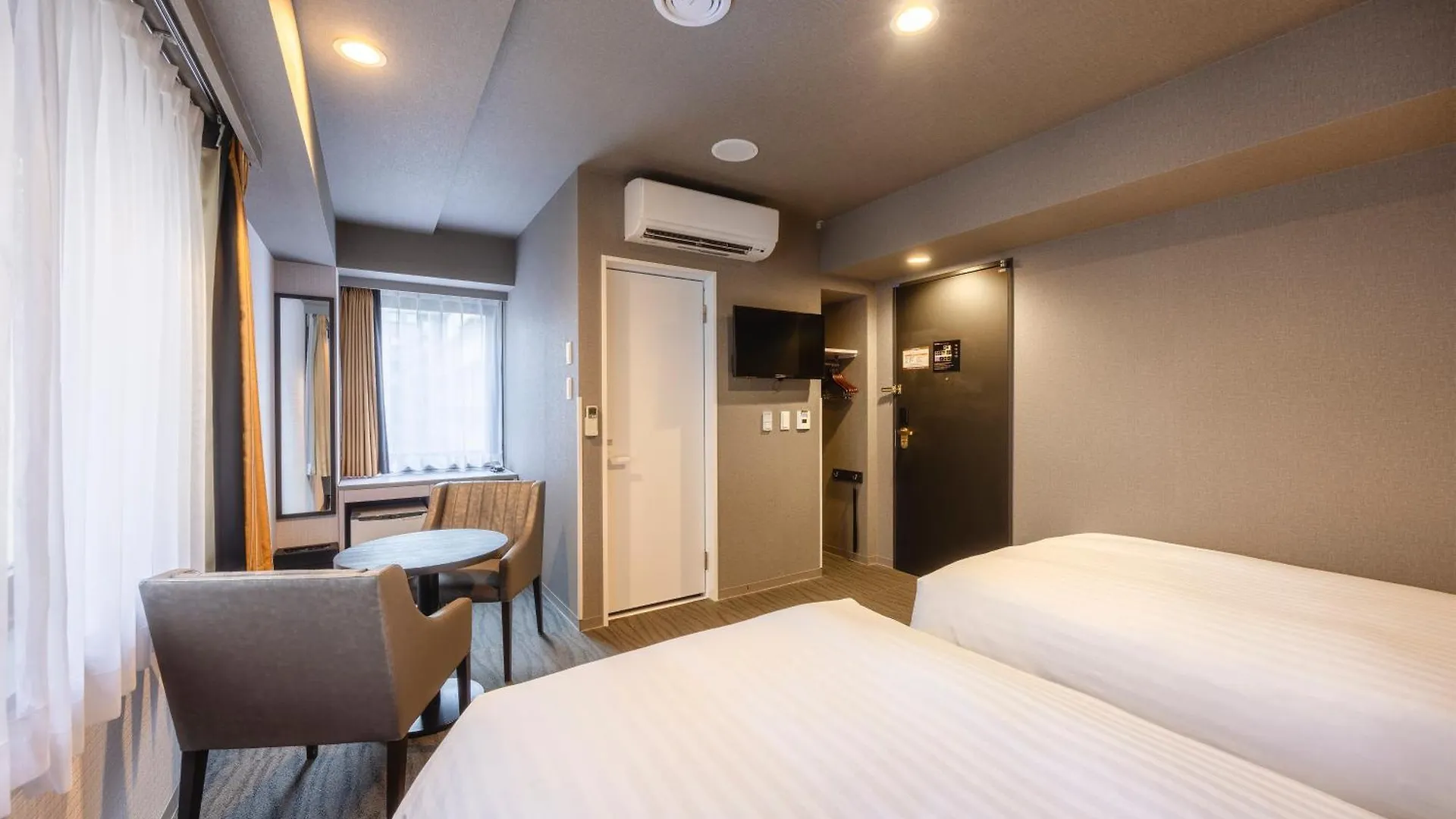 Hotel Wing International Shimbashi Onarimon Tokyo 3*,